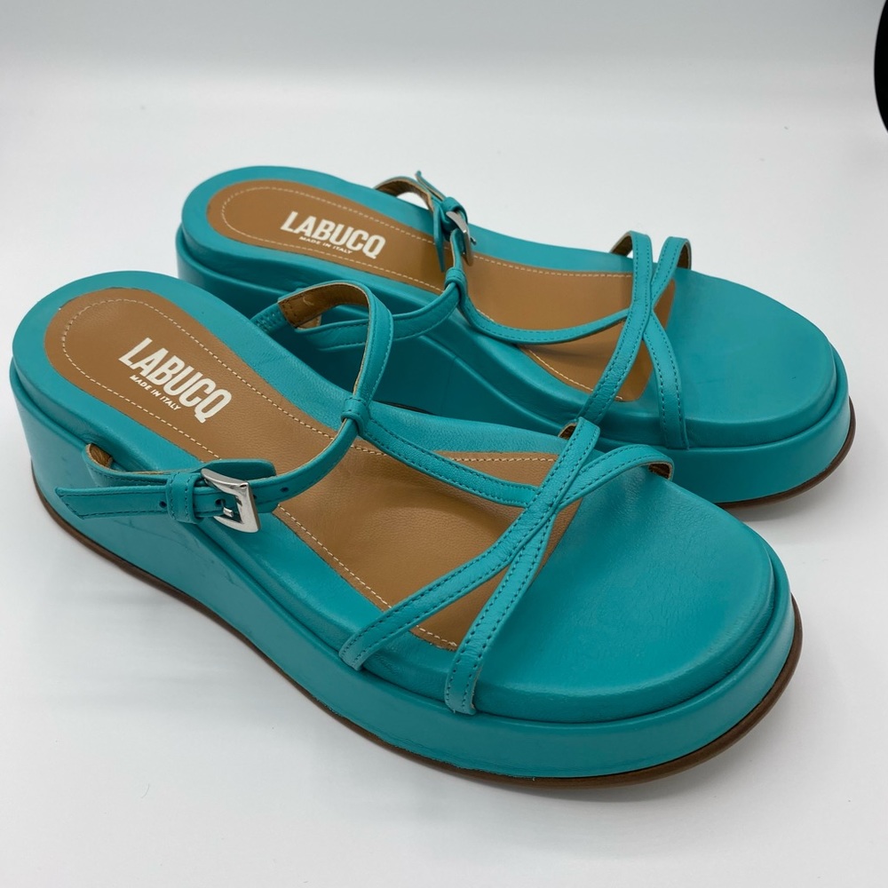 LABUCQ TURQUOISE PLATFORM SANDALS  Size 36 some scratches see pics‎